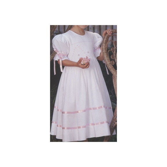 Strasburg Dress Heirloom White Smocked Pink Ribbon Size 4/5 Special Occasion NWT - Picture 4 of 7